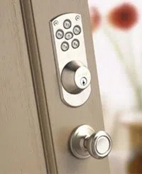 State Locksmith Services Oakland, CA 510-771-0354 - comm-01